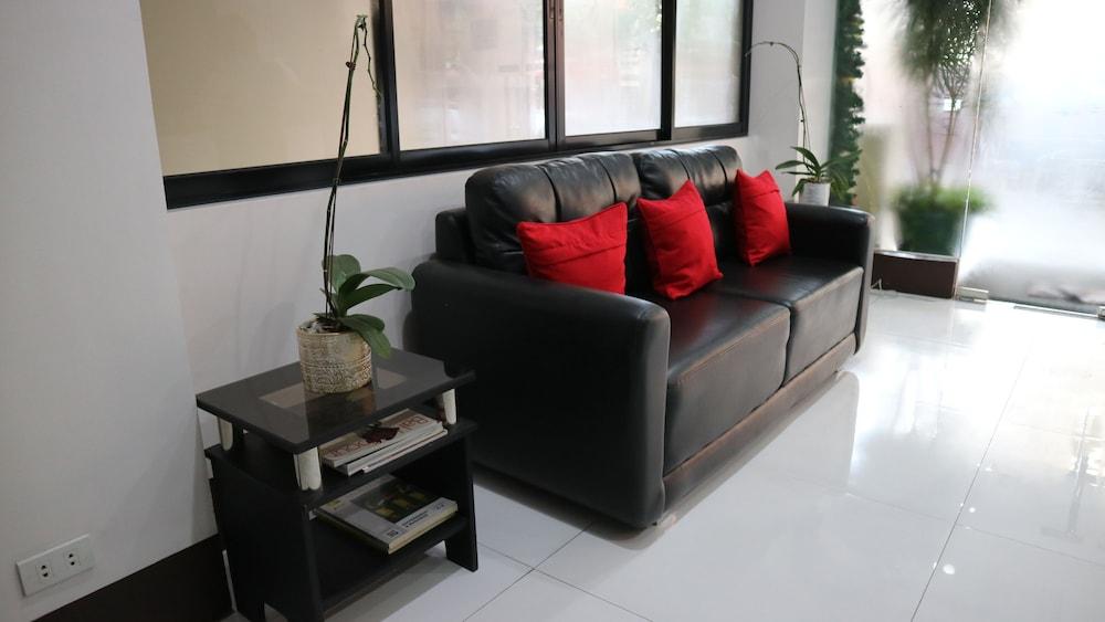 Doniti Suites And Events Place Mandaluyong Exterior foto